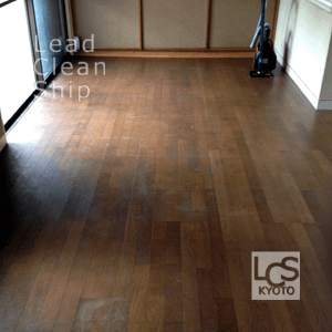 フローリングの洗浄ワックス前