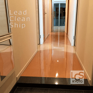 フローリング洗浄ワックス塗布