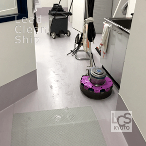 動物病院様の剥離作業前