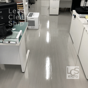 事務所床面ワックス施工後