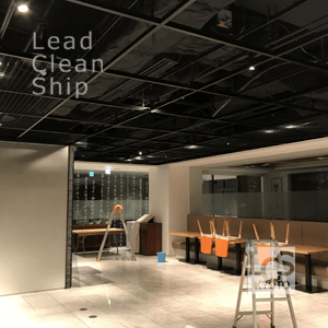 ホテルの天井清掃