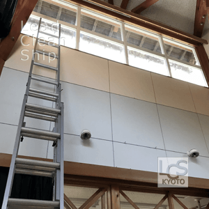 高所ガラスの清掃