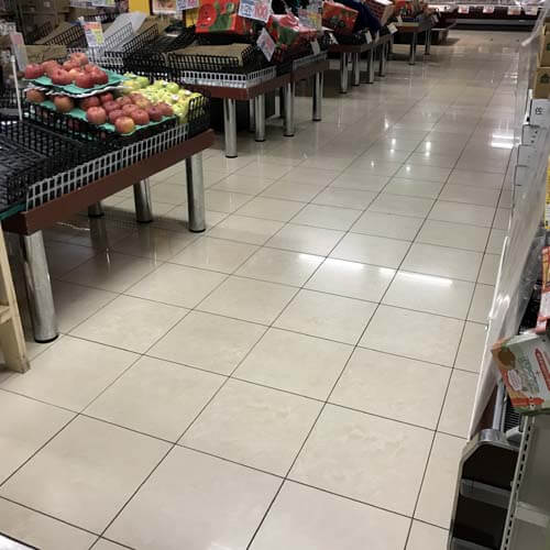 西京区スーパーのセラミックタイル洗浄仕上がり