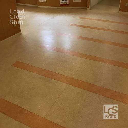 ワックス剥離後のタイル