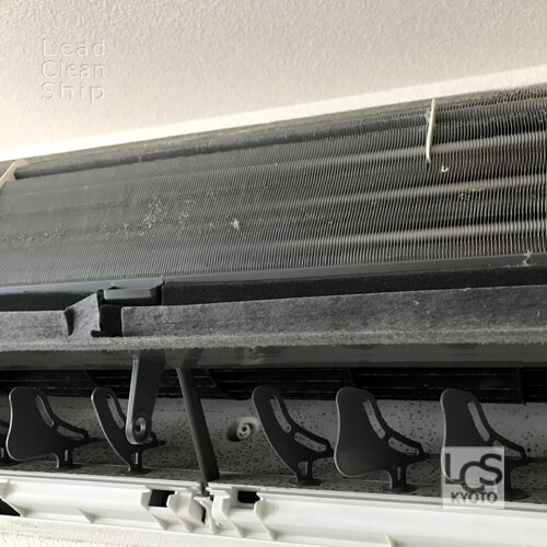 福祉施設のエアコン洗浄・洗浄前