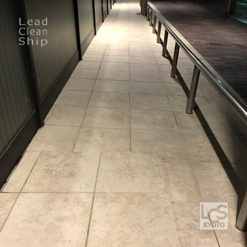 清掃後の犬走り