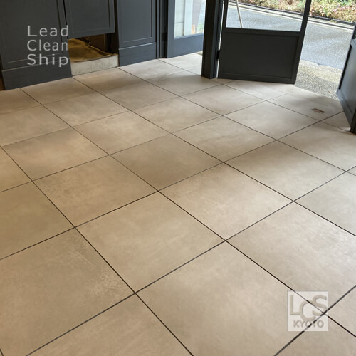 飲食店磁器タイルの洗浄後1