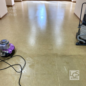 デイサービス施設さま床洗浄ワックス４
