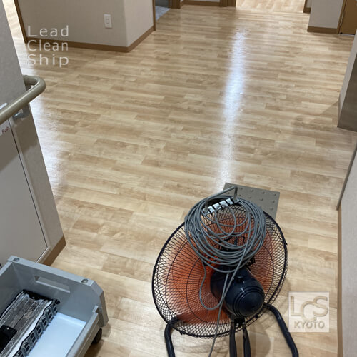 北区の福祉施設さまで床ワックス