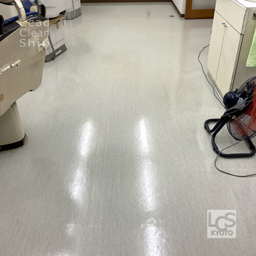 右京区の歯科医院さま床剥離後２