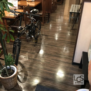 京都市の飲食店さま床洗浄後