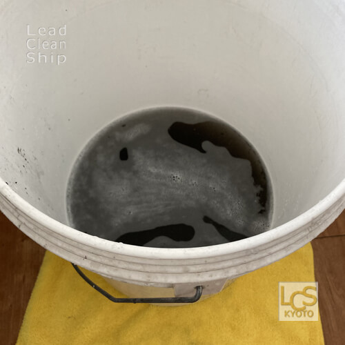 介護施設さまのエアコン洗浄汚水