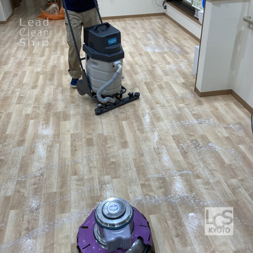 北区の福祉施設さま床洗浄２