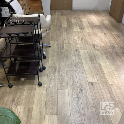 京都市中京区の美容室さま床洗浄ワックス１