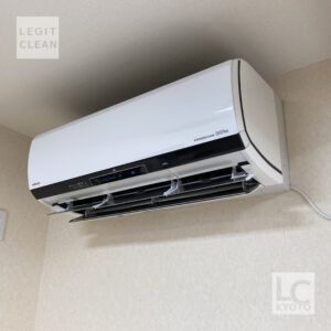 お掃除機能付きエアコン（RAS-X40E2）洗浄前