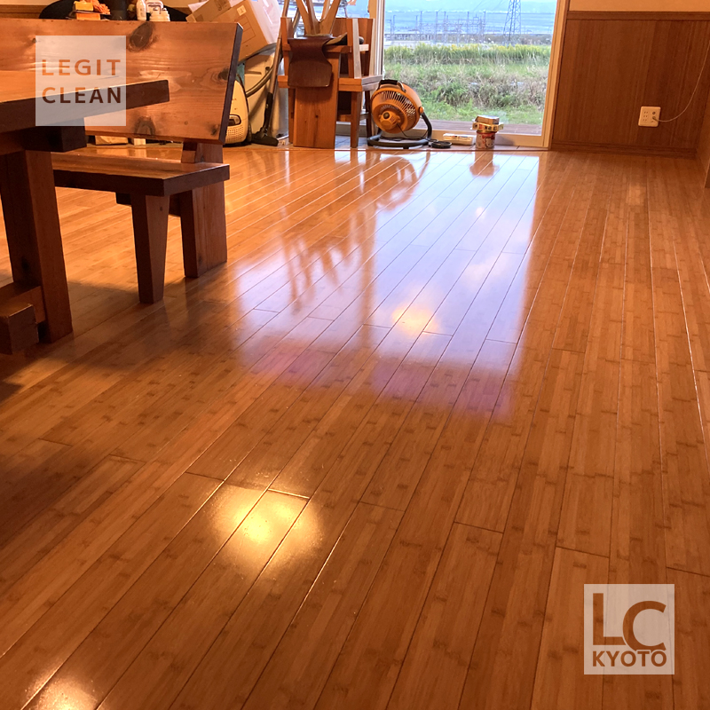 リビングのフローリングワックス施工完了２