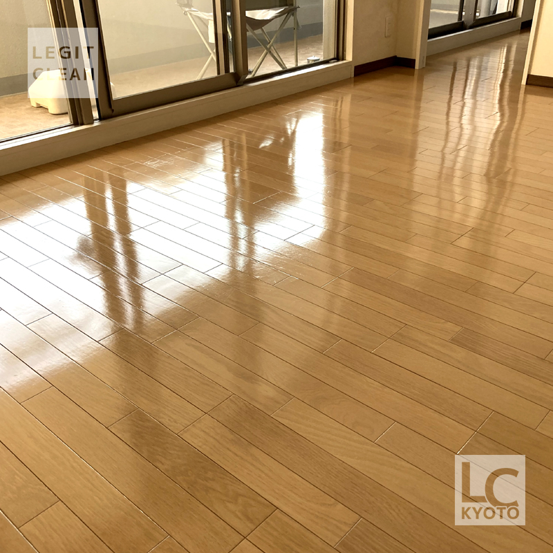 リビングのフローリングワックス施工完了１