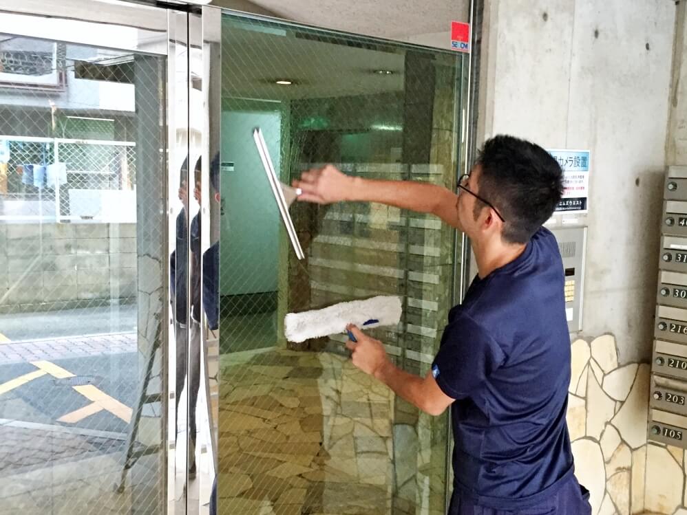 ガラスクリーニング